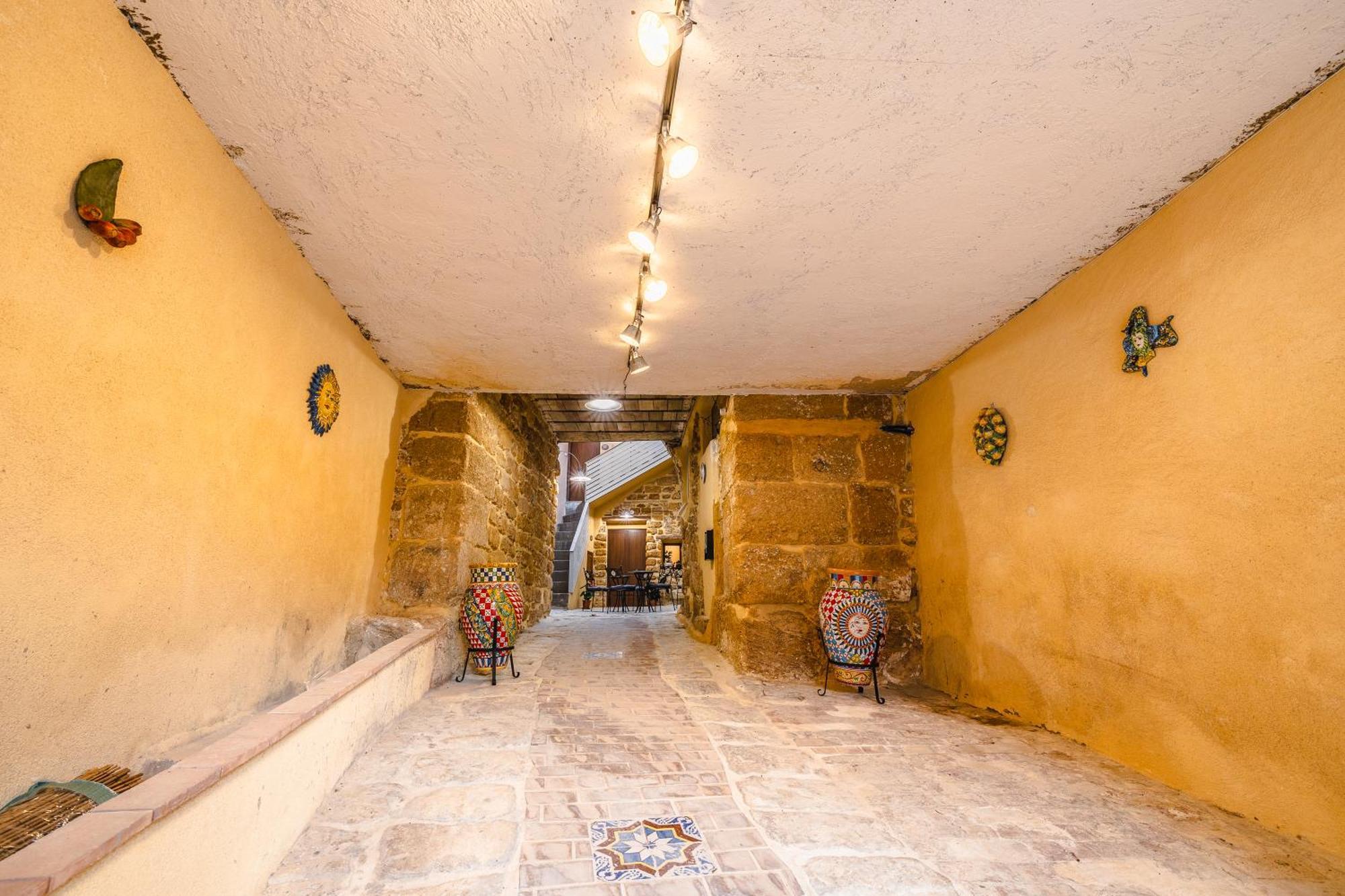 Beb Omare Agrigento Bed and Breakfast Exteriör bild